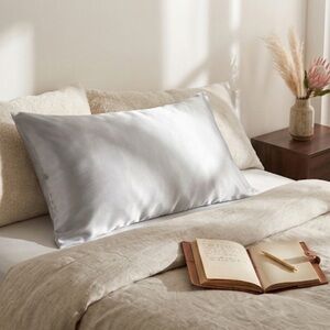 2 pc King Size Silver Satin Pillowcase Set - Anti-Damage Haircare OEKO-TEX